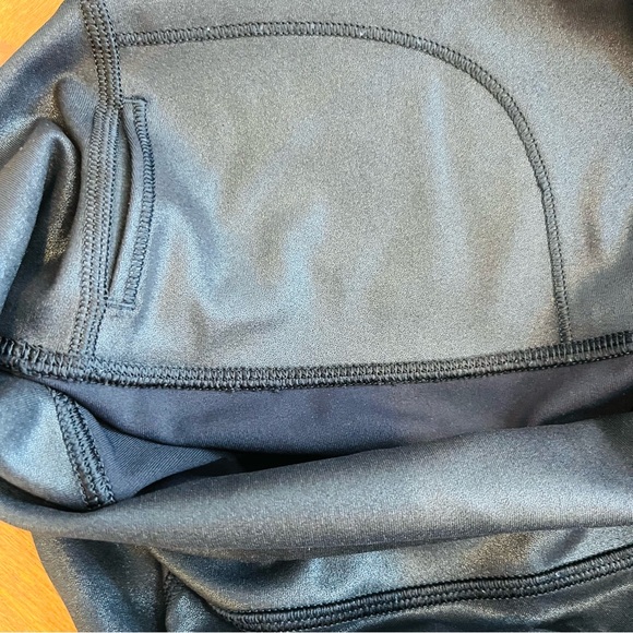 SOLD Lululemon Radiate Foil Print Black Leggings, Women’s Size 6 - Picture 4 of 7